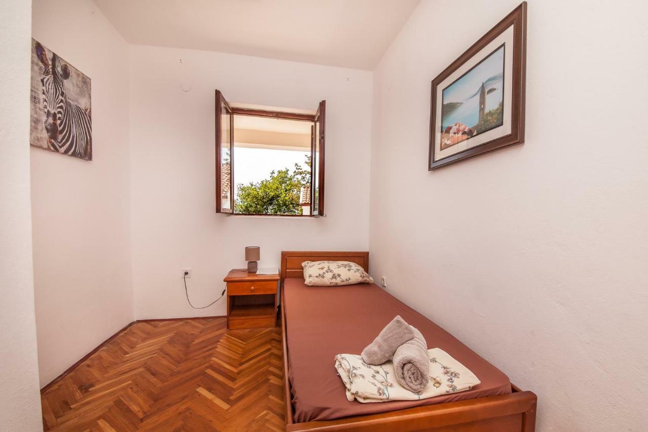 Alex Guesthouse Kotor Zewnętrze zdjęcie