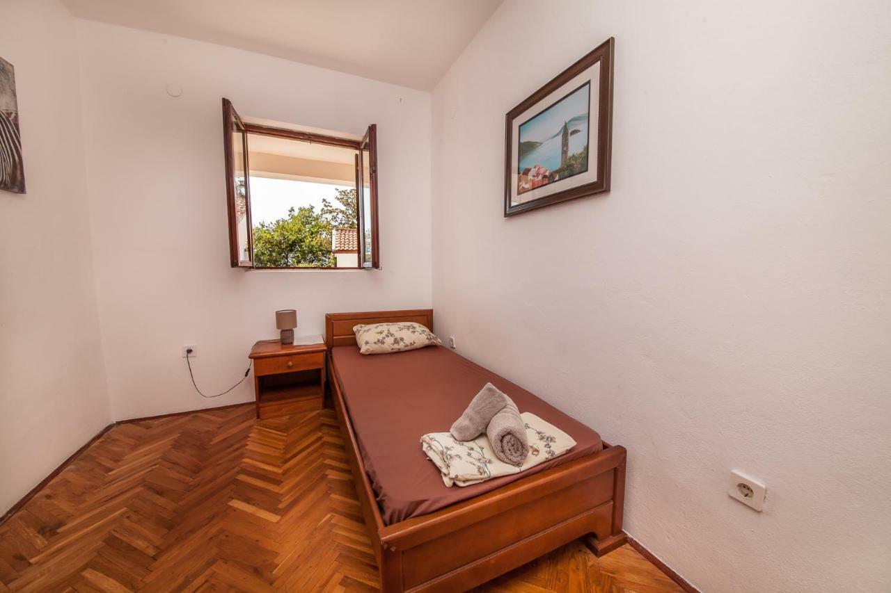 Alex Guesthouse Kotor Zewnętrze zdjęcie