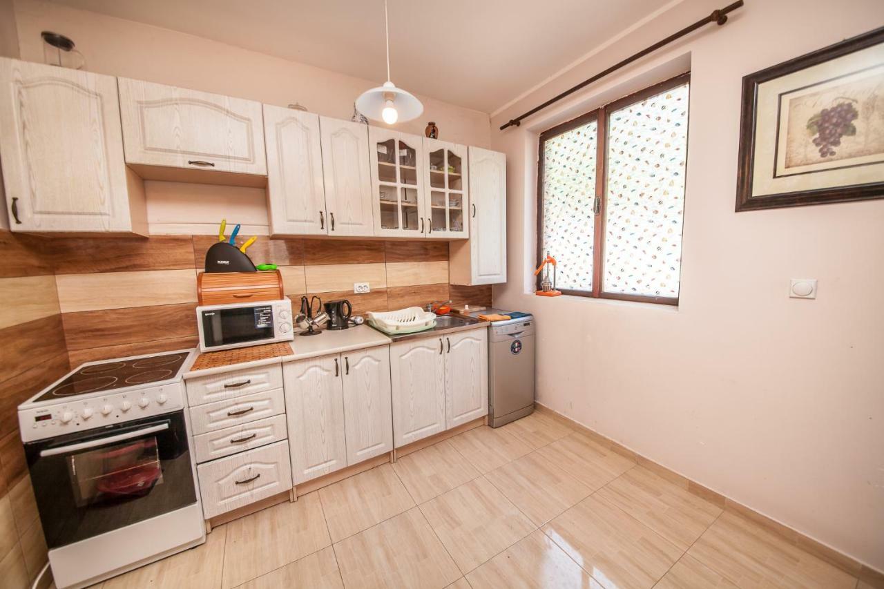 Alex Guesthouse Kotor Zewnętrze zdjęcie
